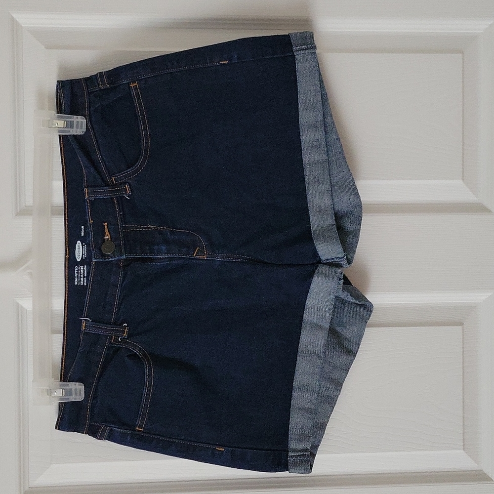 Old Navy semi-fitted Navy blue denim shorts size 10 regular
